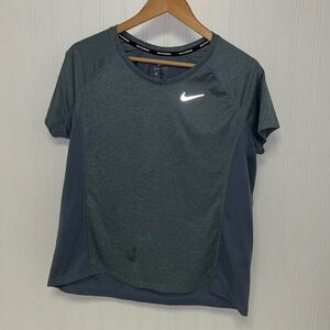 Nike Dri-fit Running Athletic Cut Short Sleeve T-Shirt Gray